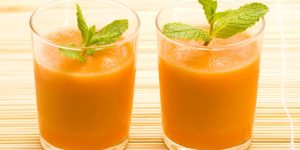 Persimmon juice