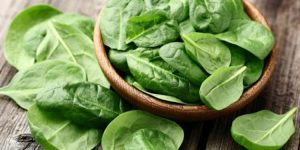 15 Proven Health Benefits of Spinach